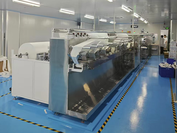 汕頭12道全自動(dòng)濕巾機(jī)客戶現(xiàn)場(chǎng)